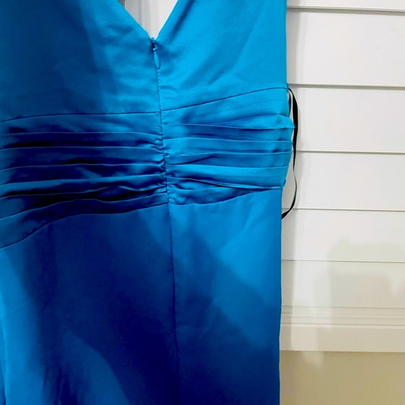 Gorgeous electric blue dress with rhinestones - Picture 3 of 5